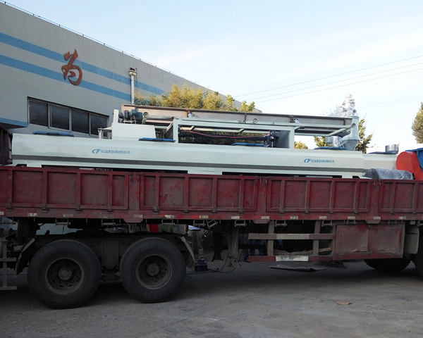 超豐塑機出品的碳素螺旋管生產設備發(fā)貨了